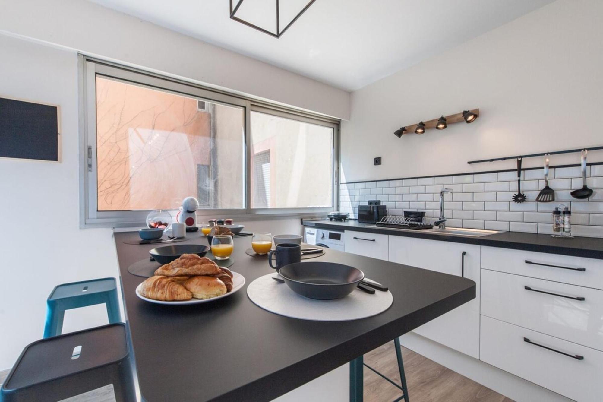 Cosy La Baie Des Anges - Plage La Ciotat - Classe 3 Etoiles Lägenhet Exteriör bild